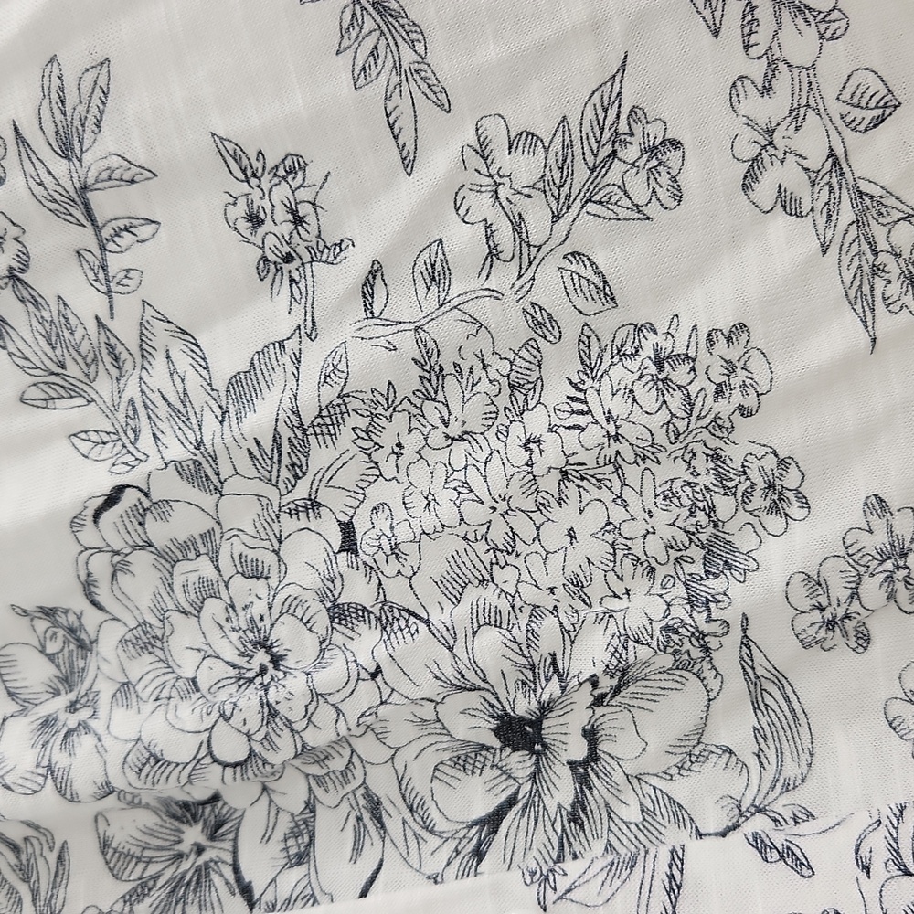 Floral Top - Picture 3 of 4